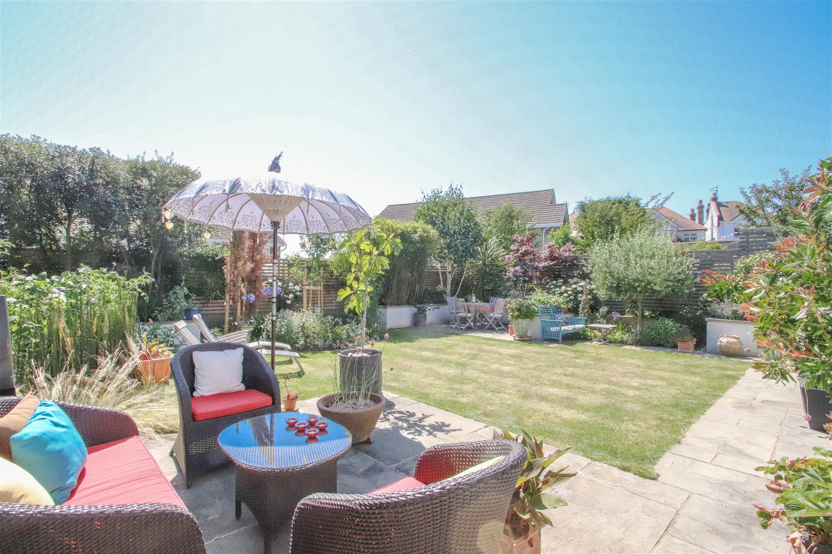 Appointmoor Hillside Crescent, LeighOnSea